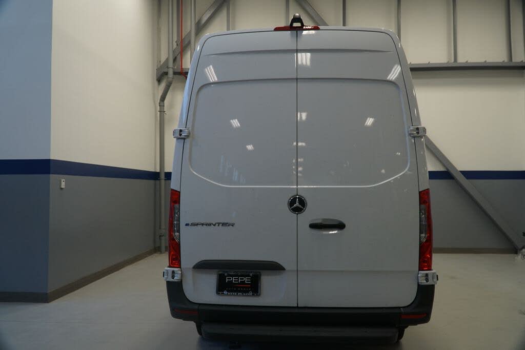 2025 Mercedes-Benz eSprinter