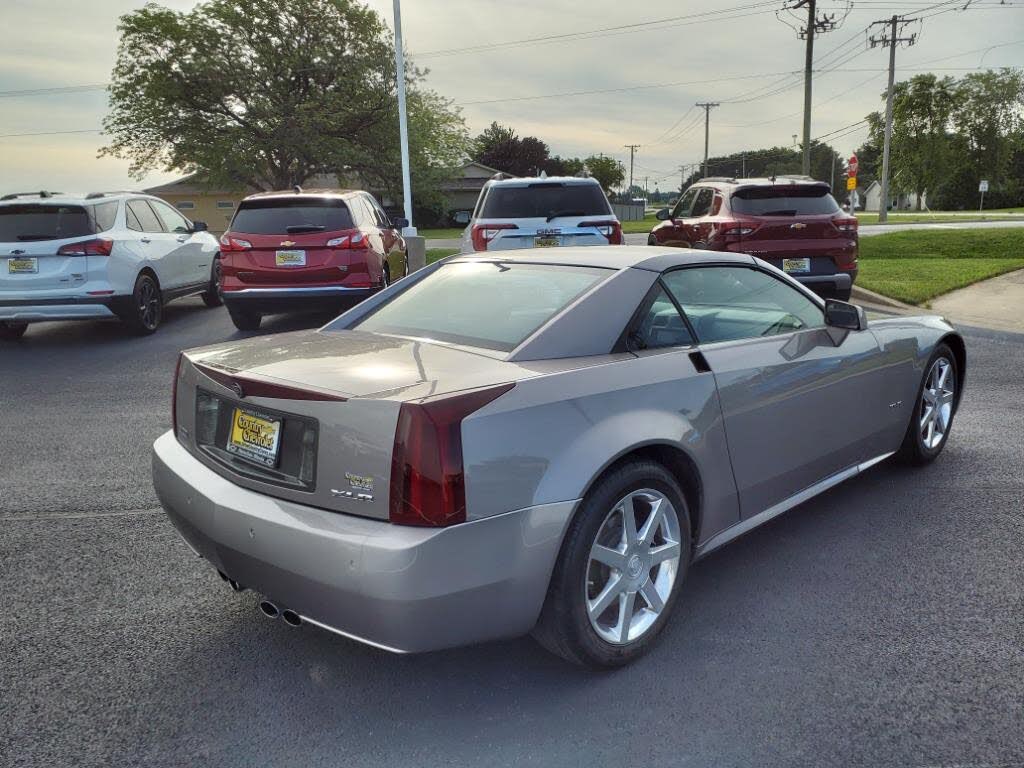 2005 Cadillac XLR