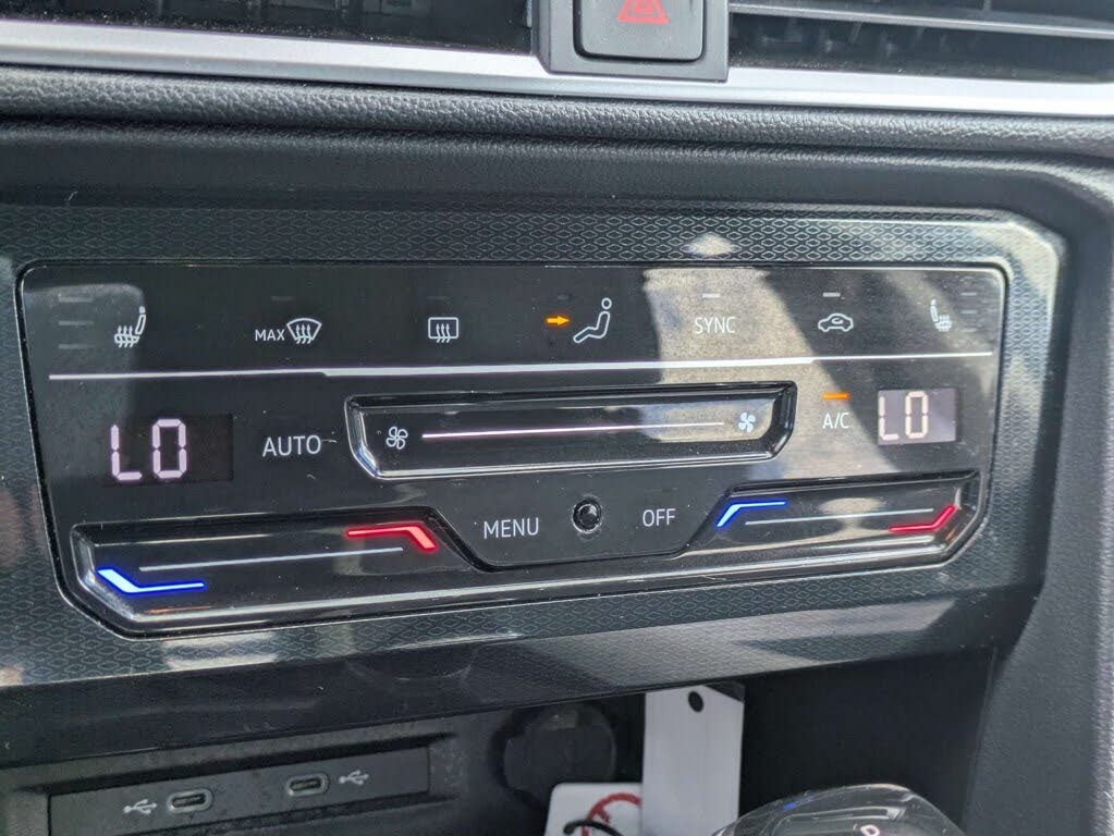 2025 Volkswagen Taos