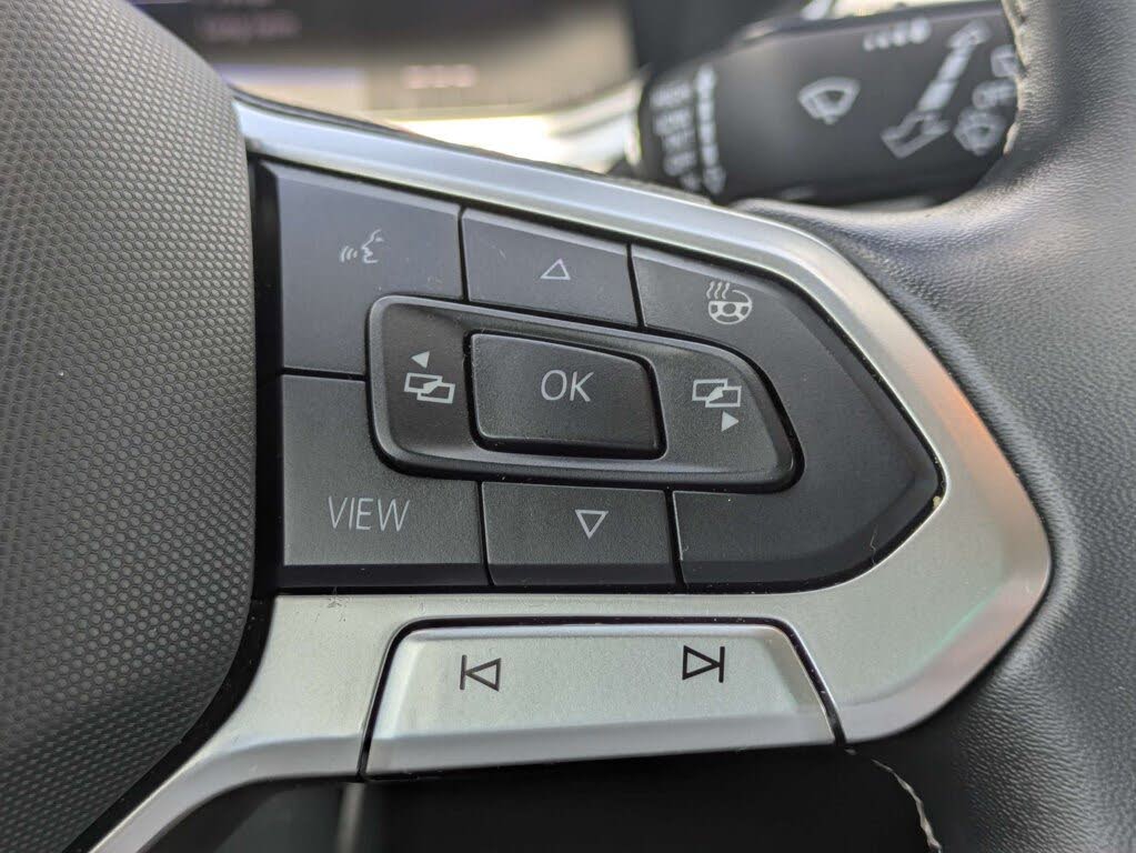 2025 Volkswagen Taos