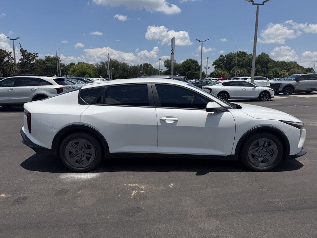 2026 Kia K4