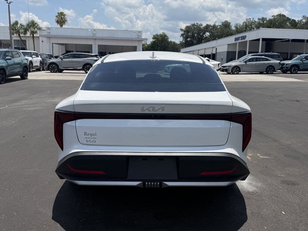 2026 Kia K4
