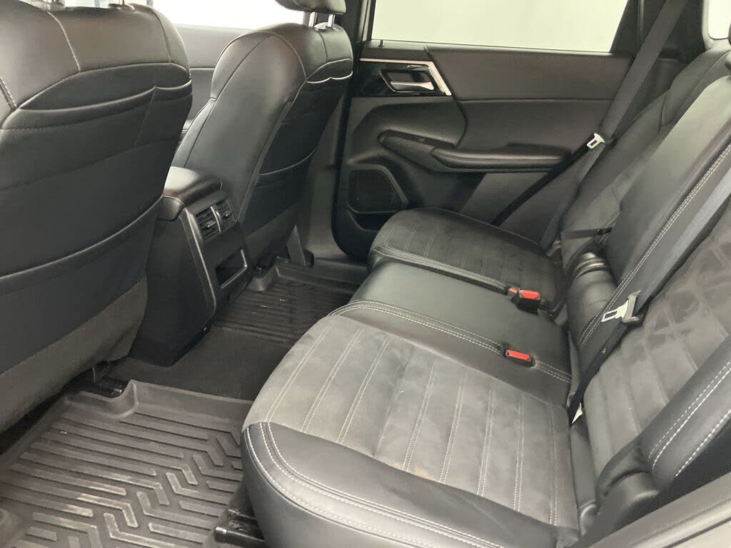 2024 Mitsubishi Outlander