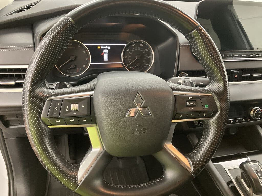 2024 Mitsubishi Outlander