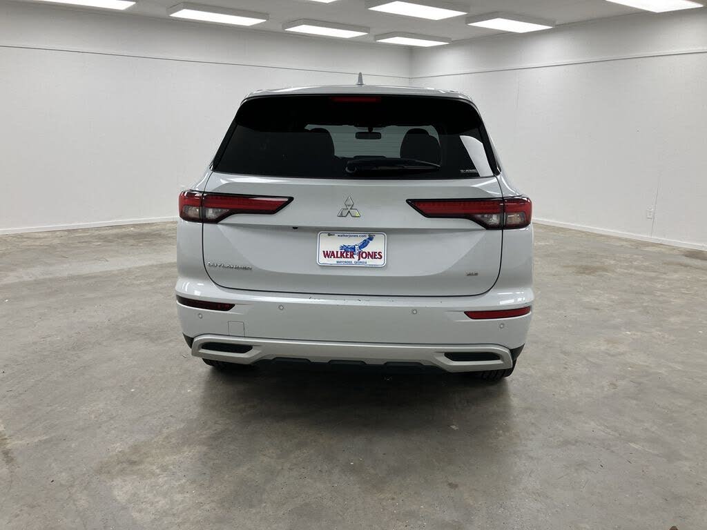 2024 Mitsubishi Outlander