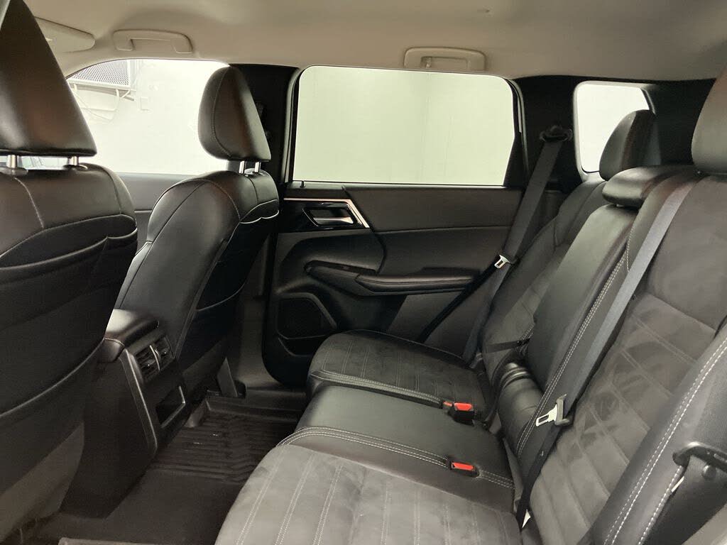 2024 Mitsubishi Outlander