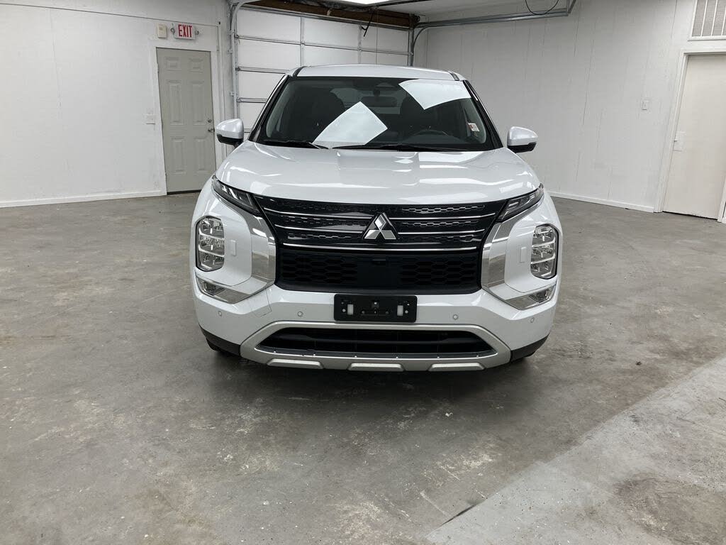 2024 Mitsubishi Outlander