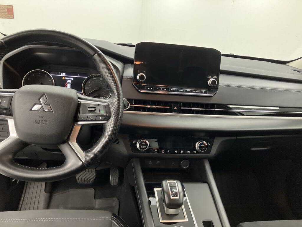 2024 Mitsubishi Outlander