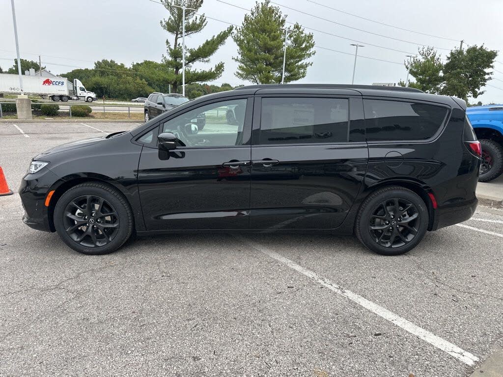 2026 Chrysler Pacifica