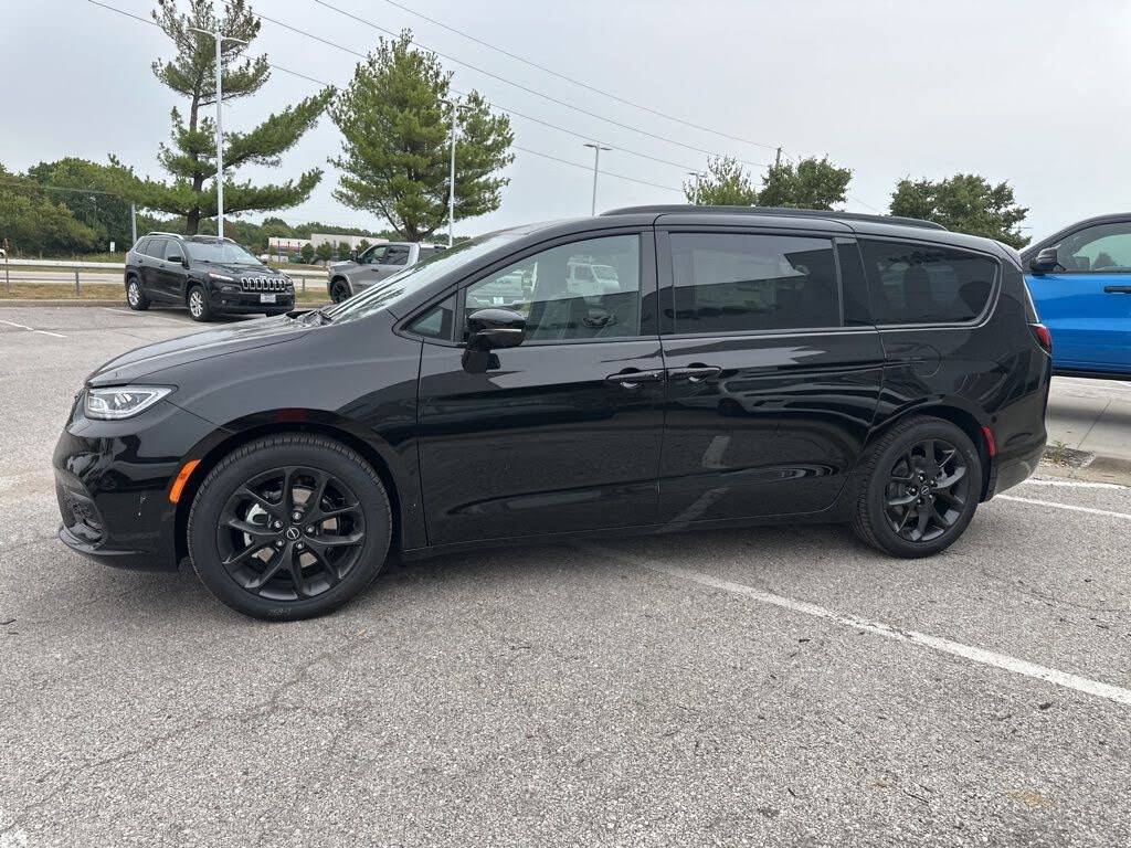 2026 Chrysler Pacifica