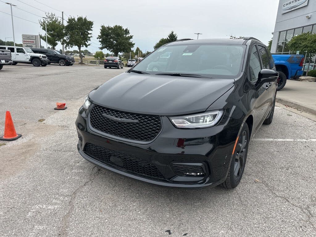 2026 Chrysler Pacifica