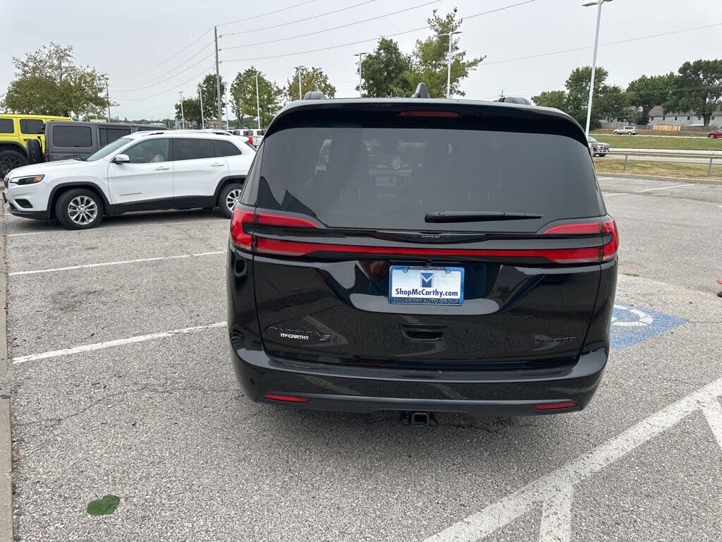 2026 Chrysler Pacifica