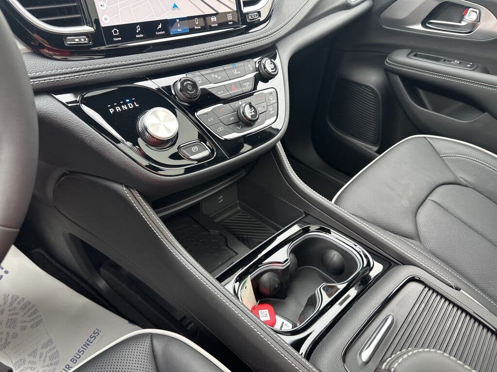 2026 Chrysler Pacifica