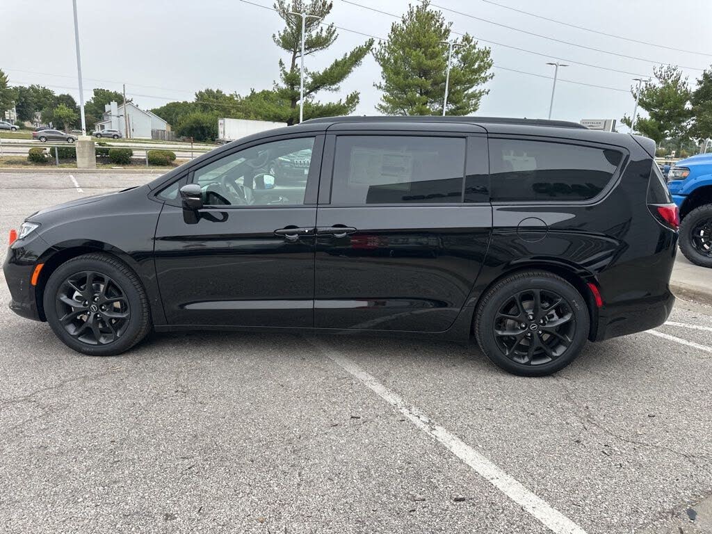 2026 Chrysler Pacifica