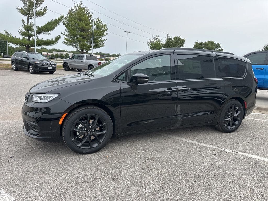 2026 Chrysler Pacifica