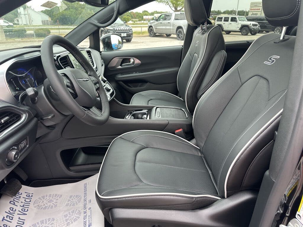 2026 Chrysler Pacifica