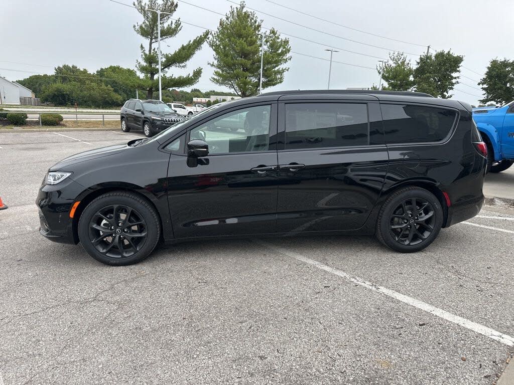 2026 Chrysler Pacifica