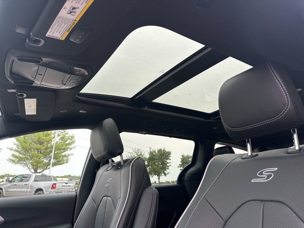 2026 Chrysler Pacifica