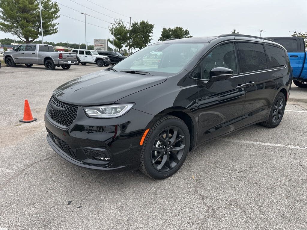 2026 Chrysler Pacifica