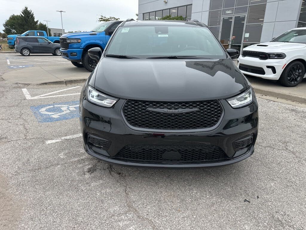 2026 Chrysler Pacifica