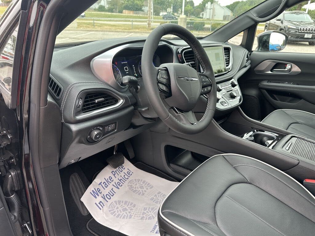 2026 Chrysler Pacifica