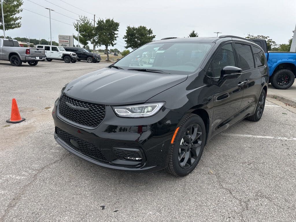 2026 Chrysler Pacifica