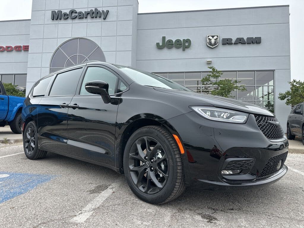 2026 Chrysler Pacifica
