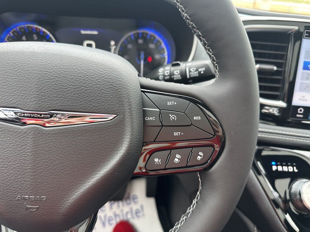 2026 Chrysler Pacifica