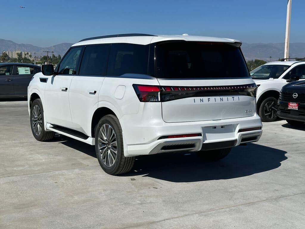 2027 Infiniti QX80