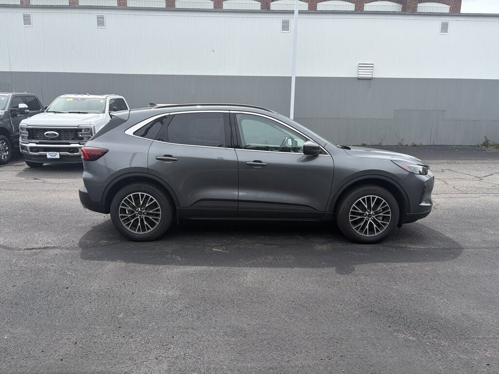 2025 Ford Escape Plug-In Hybrid