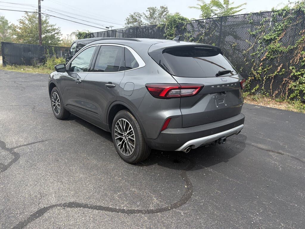 2025 Ford Escape Plug-In Hybrid