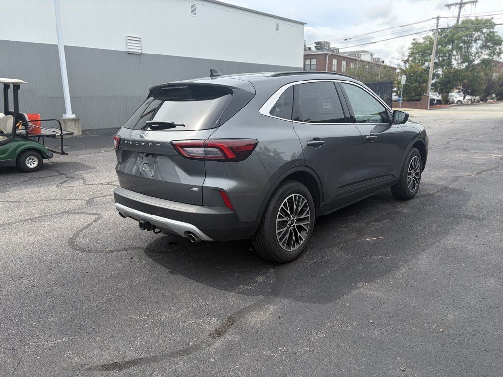 2025 Ford Escape Plug-In Hybrid
