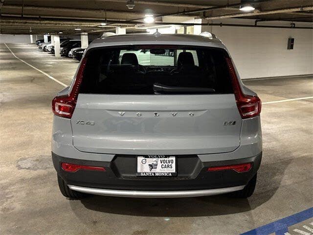 2025 Volvo XC40