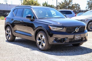 2026 Volvo XC40