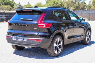 2026 Volvo XC40