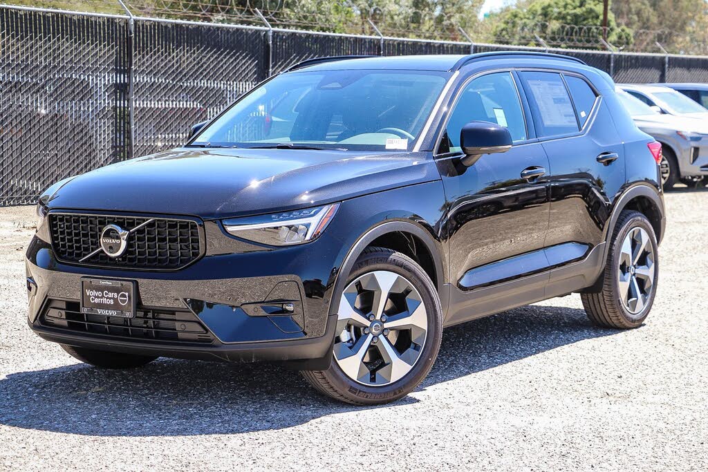 2026 Volvo XC40