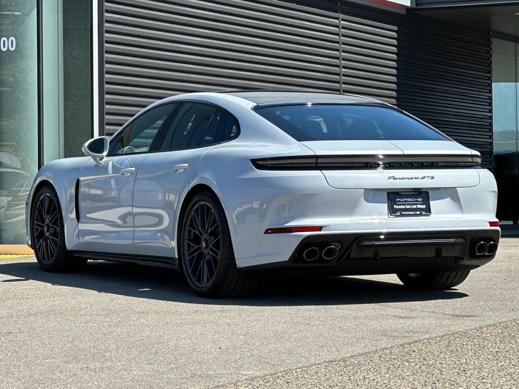 2026 Porsche Panamera