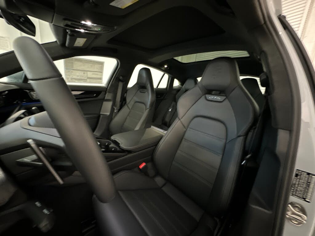 2026 Porsche Panamera