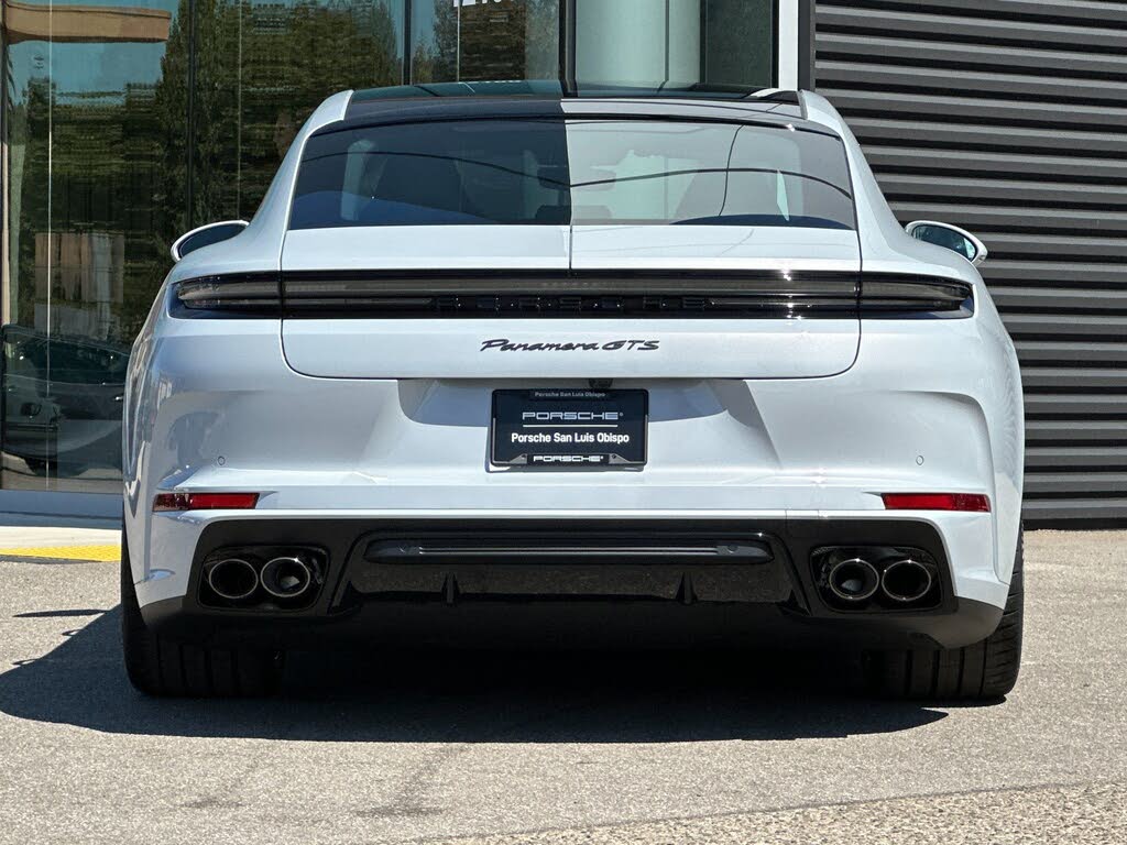 2026 Porsche Panamera