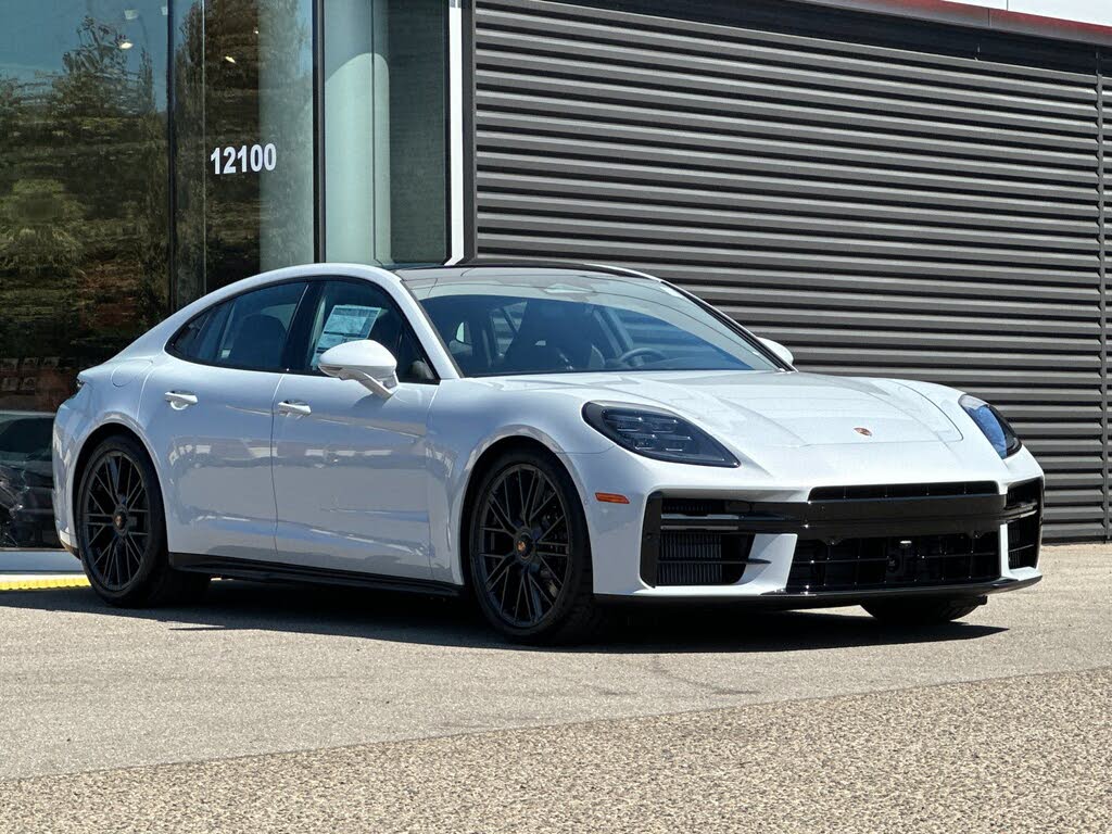 2026 Porsche Panamera