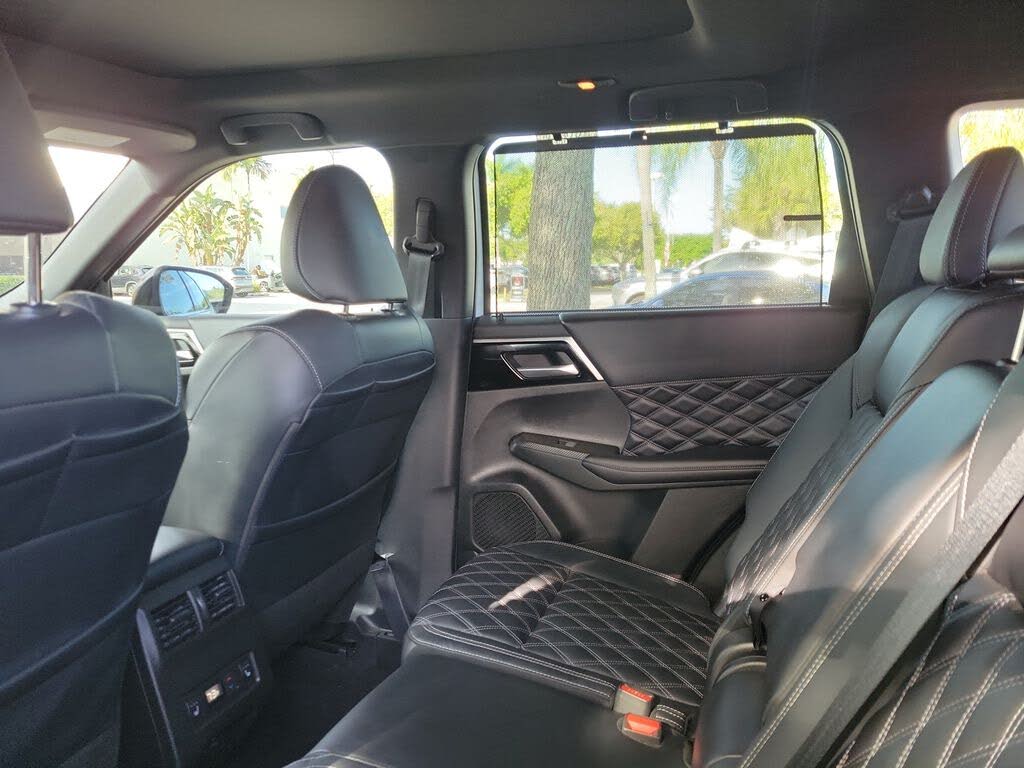 2023 Mitsubishi Outlander