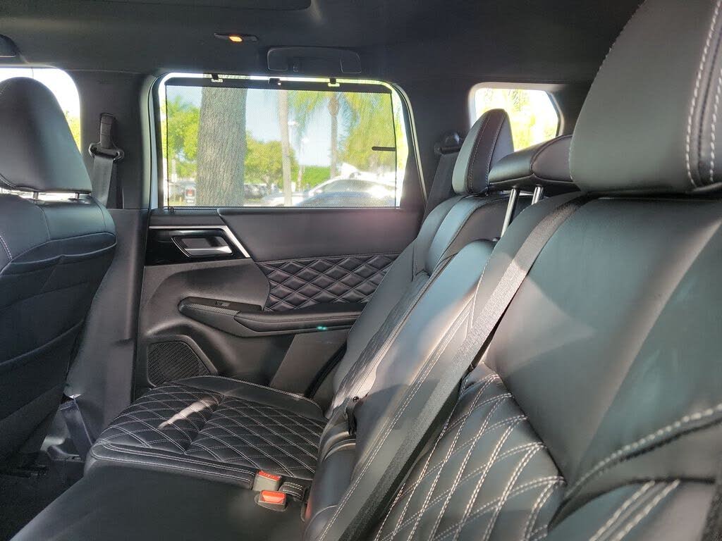 2023 Mitsubishi Outlander