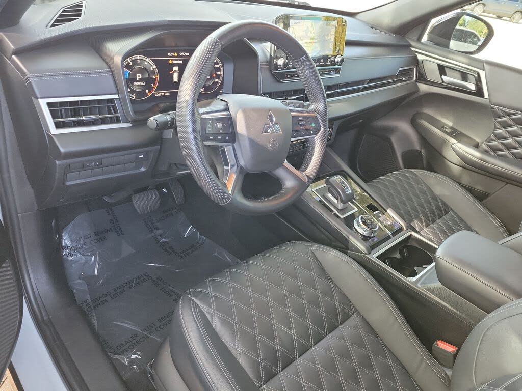 2023 Mitsubishi Outlander
