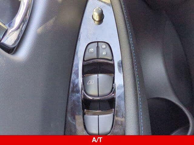 2025 Nissan LEAF