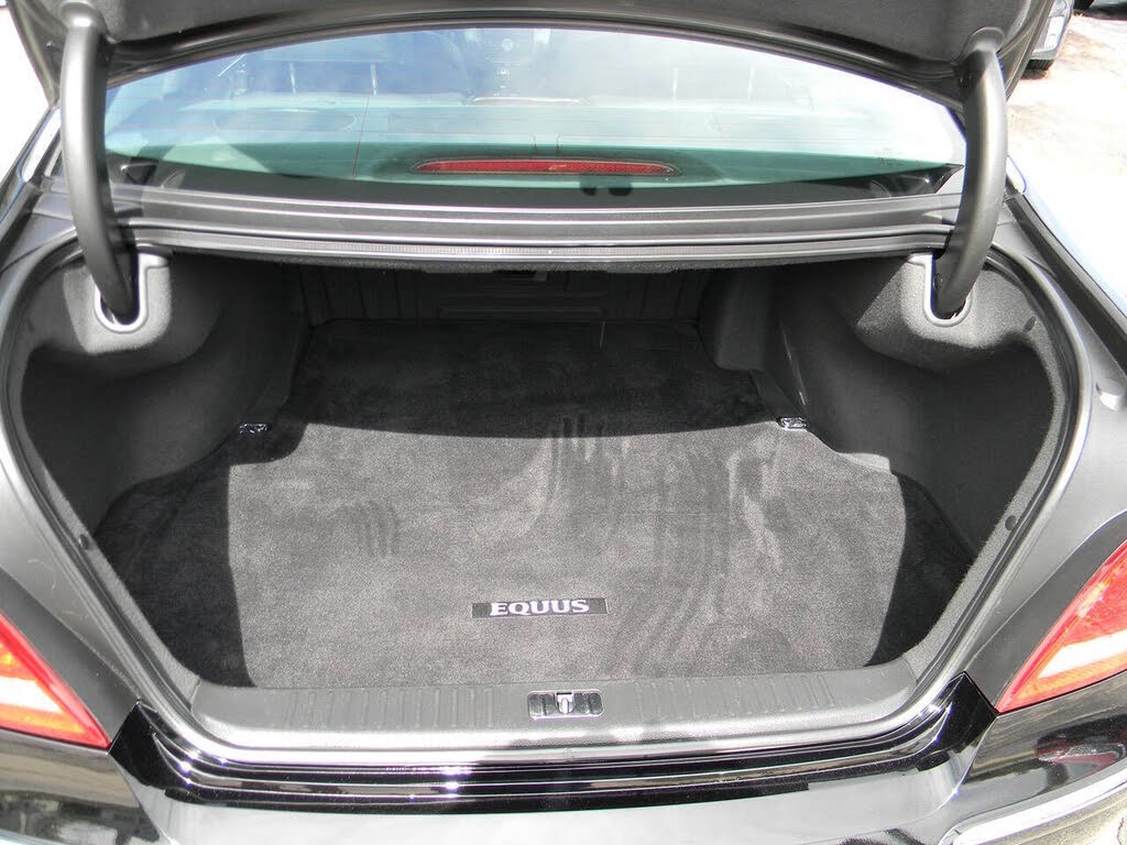 2011 Hyundai Equus