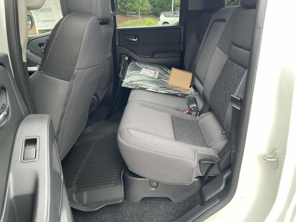 2025 Nissan Frontier