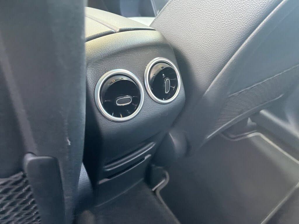 2025 Mercedes-Benz GLB