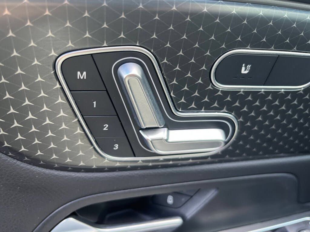 2025 Mercedes-Benz GLB