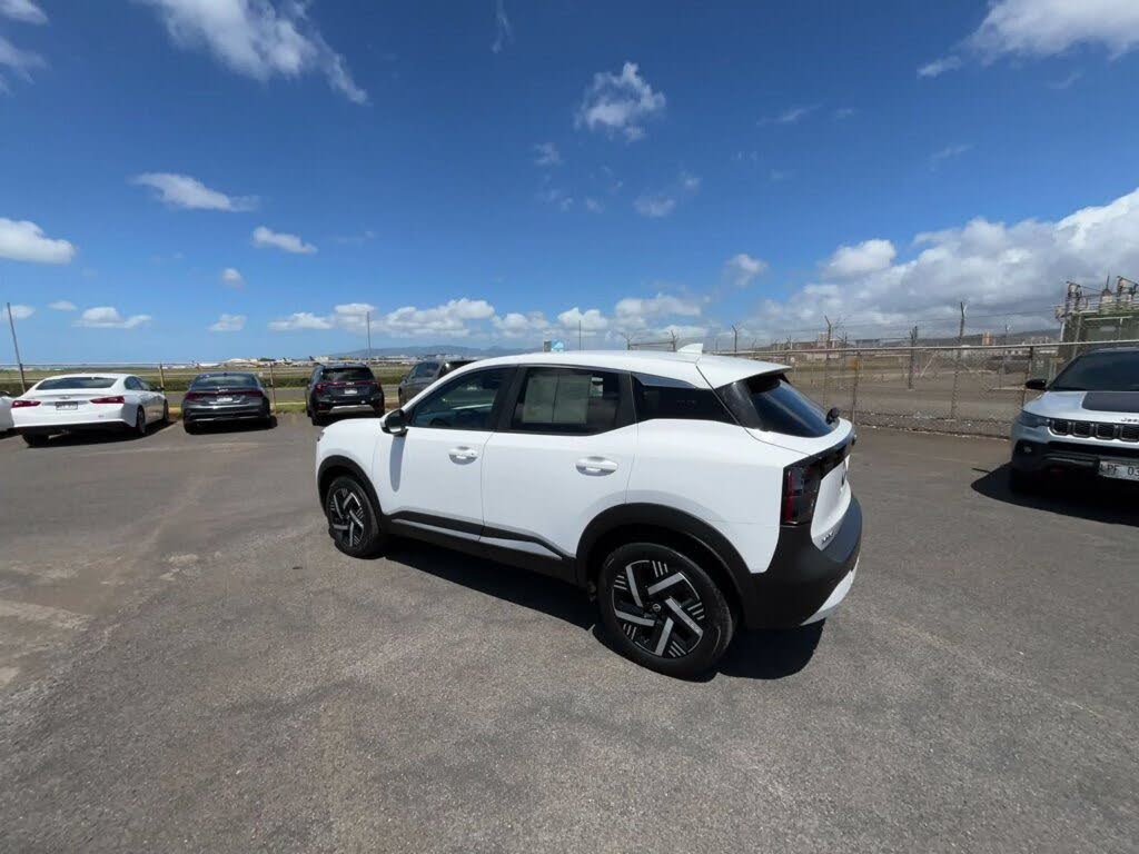 2025 Nissan Kicks