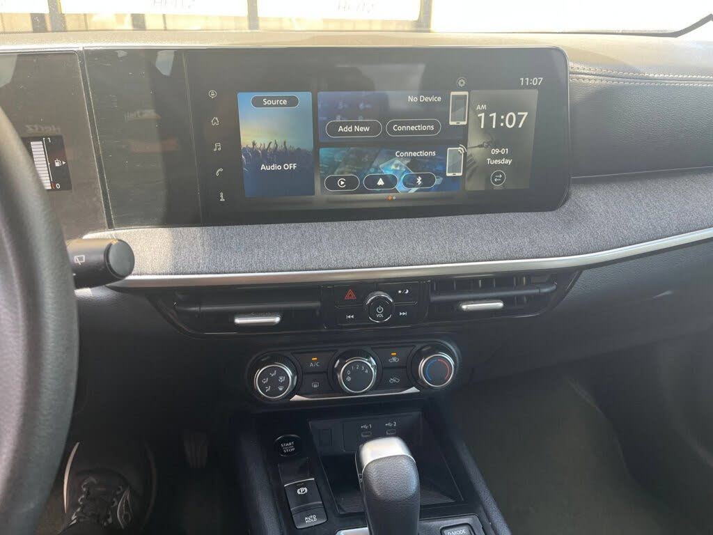 2025 Nissan Kicks